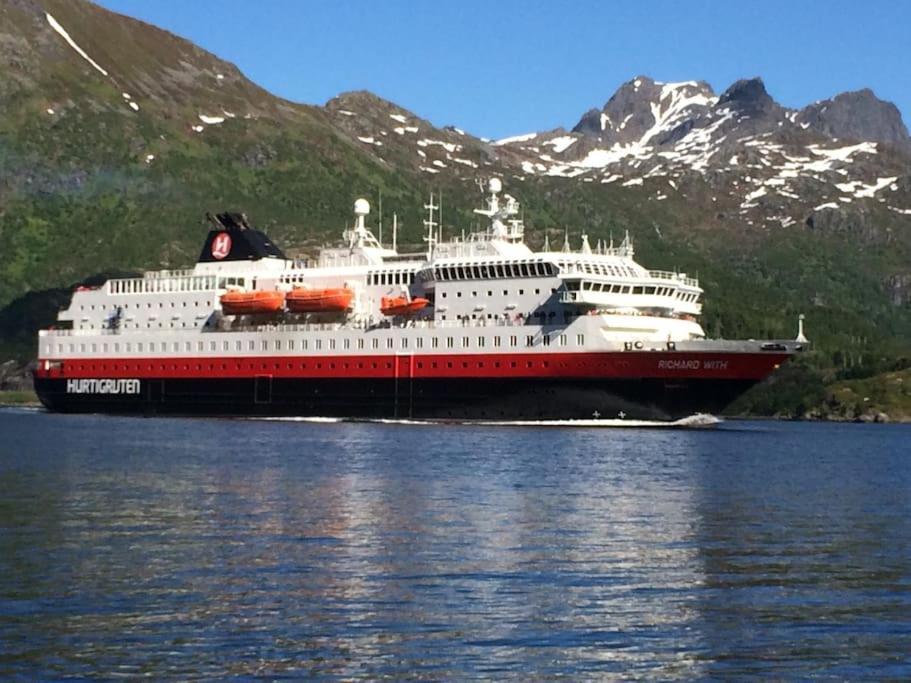 Lofoten And Vesteralen Kveldro Myrland Exterior photo